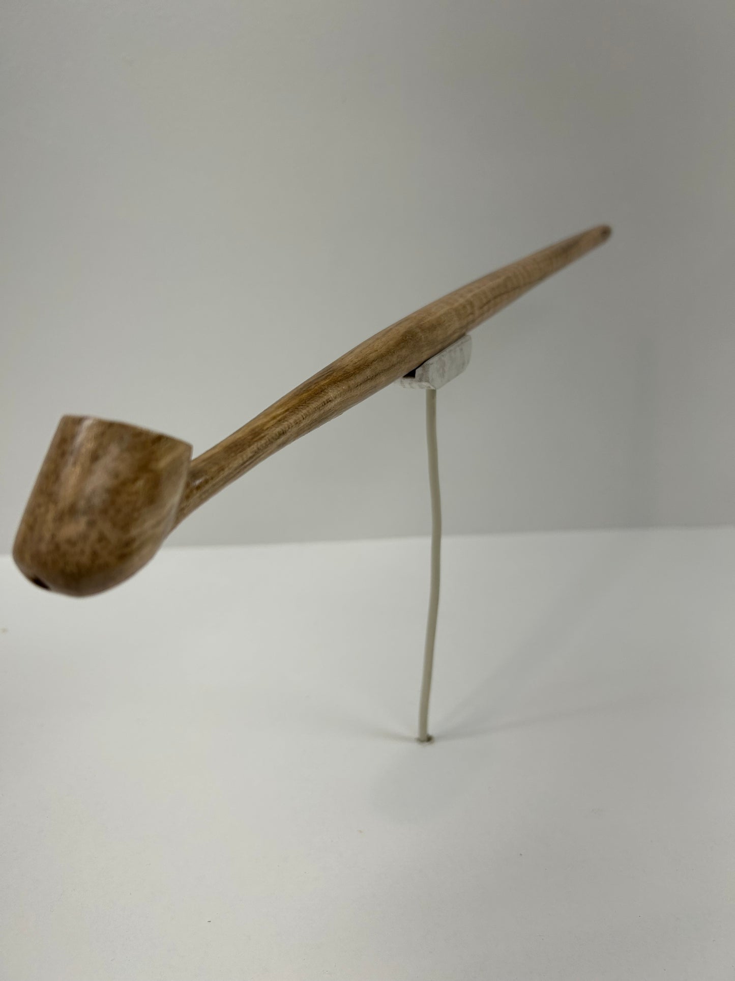 15 3/4" Maple wood pipe with tiger stripe figurations, 5/8" bowl width and depth