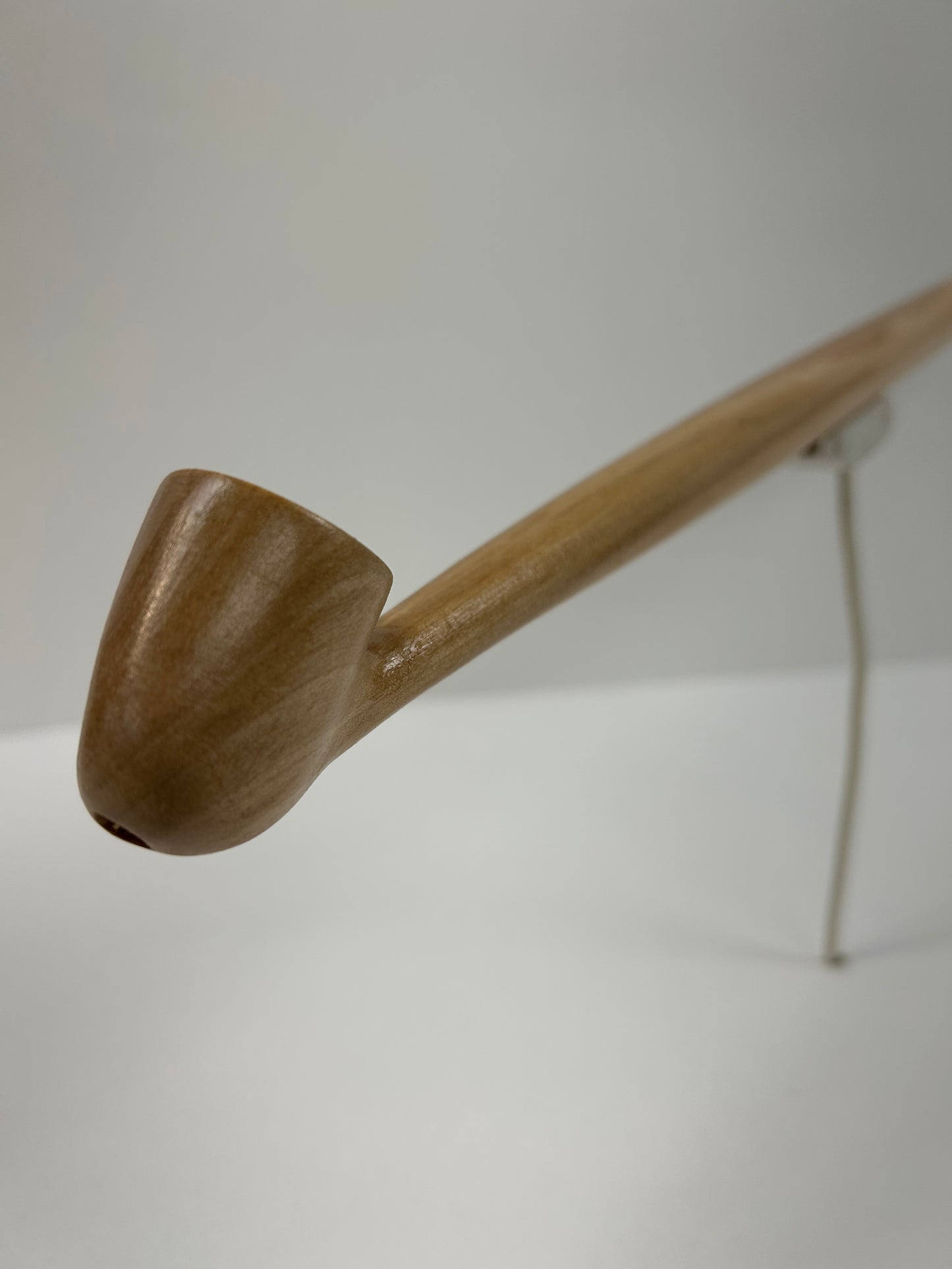 18" Ash wood pipe, 5/8" bowl width and depth