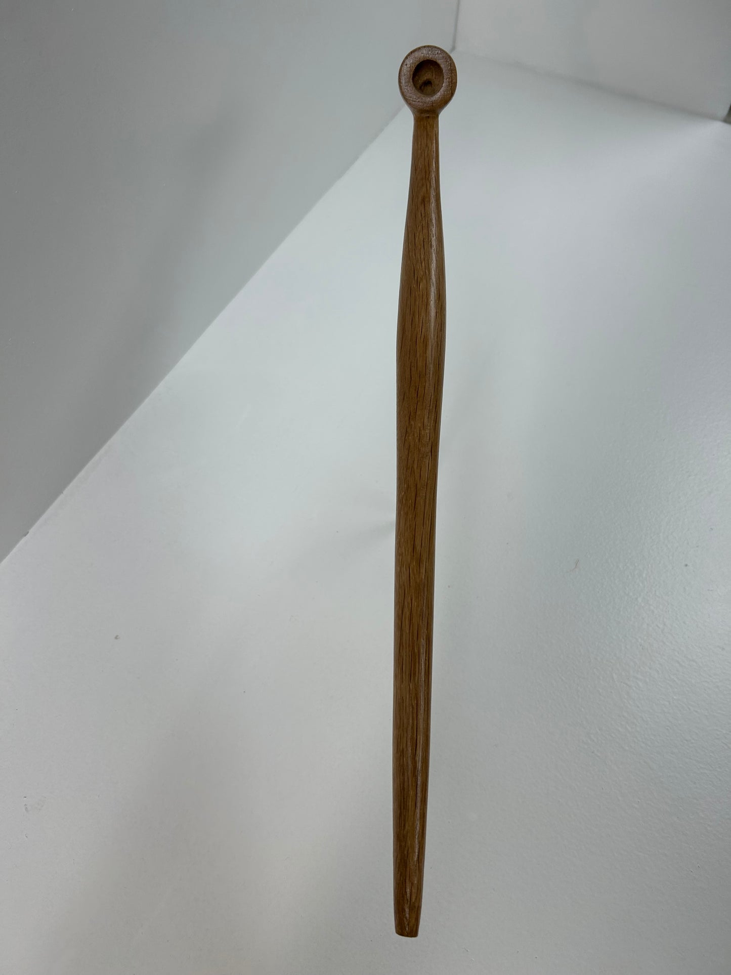 18" Oak wood pipe, 5/8" bowl width and depth